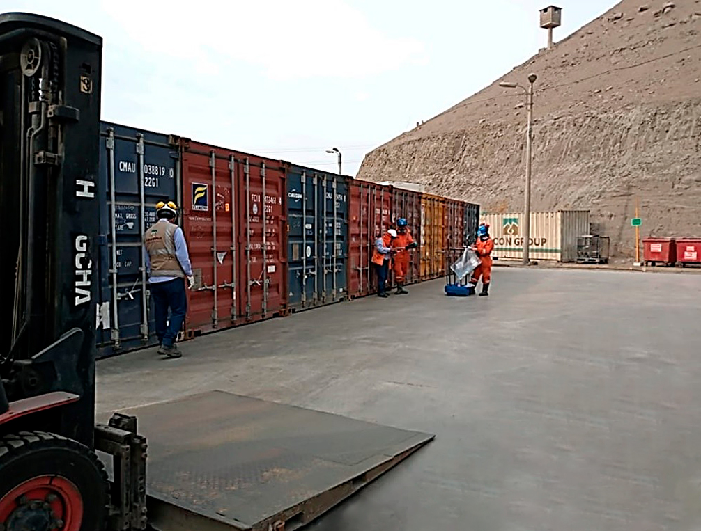 GROUND MINERALS OF COPPER AND SILVER